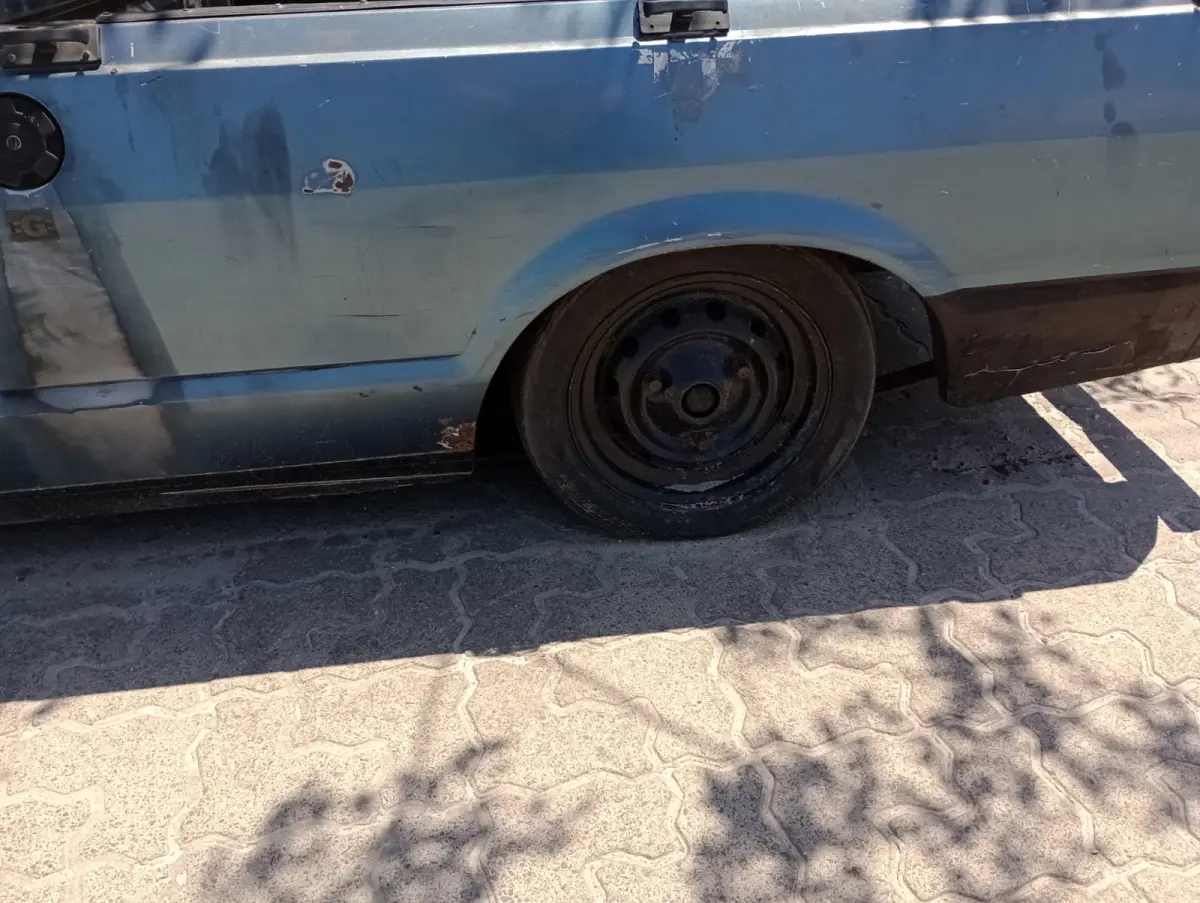 LOTE 001 - FORD/Pampa L