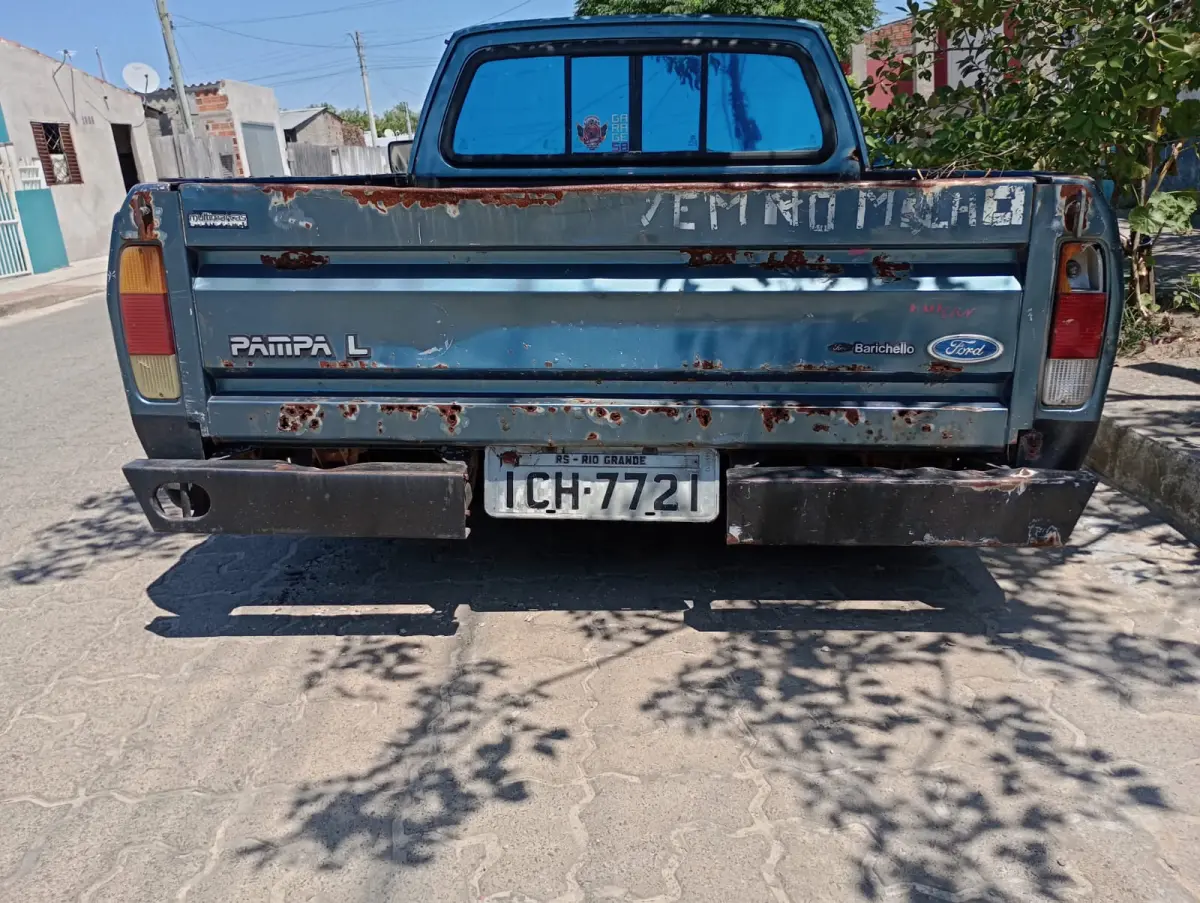 LOTE 001 - FORD/Pampa L