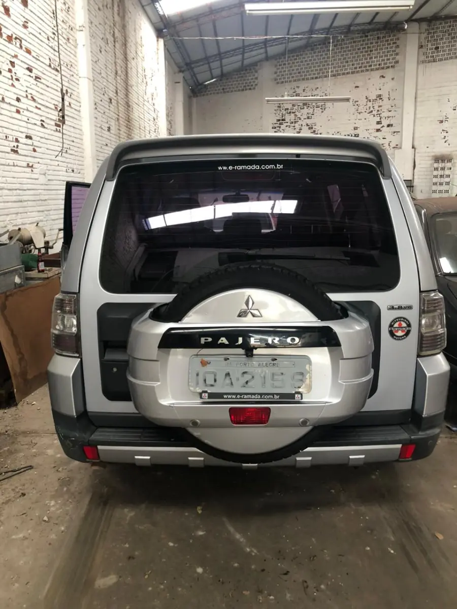 LOTE 000 - Pajero HPE 3.8 G 2007/2008, cor: prata.