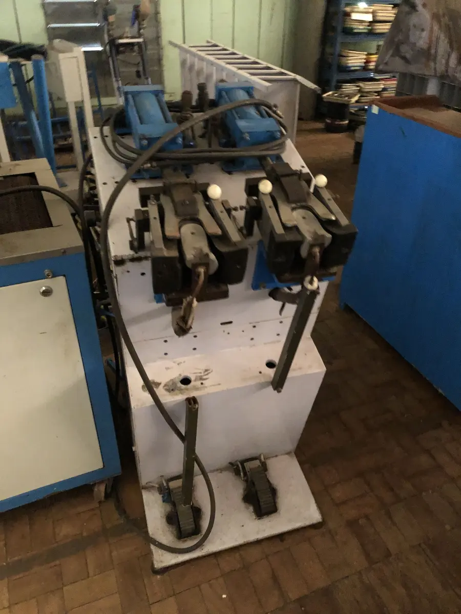 LOTE 002 - LOTE ENGLOBADO DE TODOS OS BENS NO PAVILHAO DO ALMOXARIFADO E PAVILHAO DEPOSITO  (TELHADO COM PROBLEMAS)