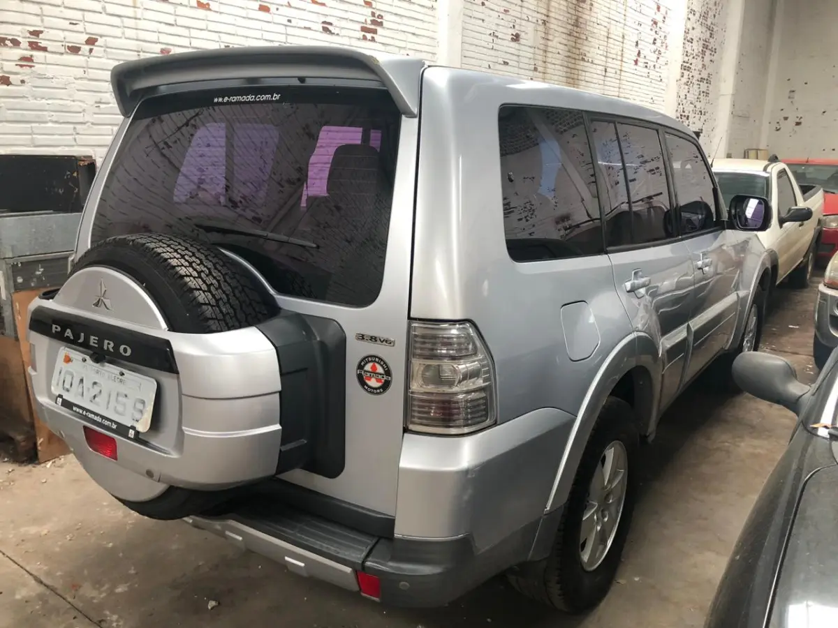 LOTE 000 - Pajero HPE 3.8 G 2007/2008, cor: prata.