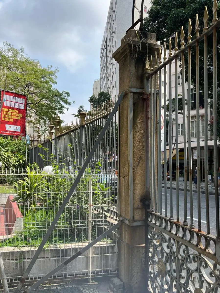 LOTE 001 - ÚNICA GRANDE ÁREA À VENDA EM TODO O BAIRRO DO FLAMENGO/RJ > 13.900m2 DE TERRENO E 23.475M2 CONSTRUÍDOS