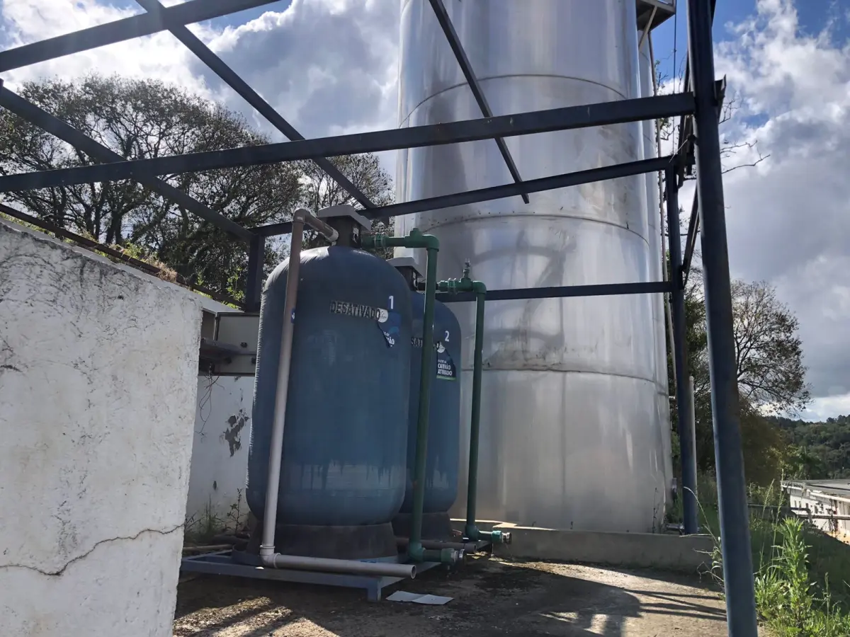 LOTE 000 - SILOS DE INOX – CALDEIRAS – TANQUES 100MIL L – BALANÇA RODOVIÁRIA – RESERVATÓRIO DE ÁGUA – UNO MILLE 95/96