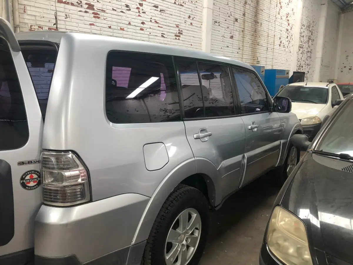 LOTE 000 - Pajero HPE 3.8 G 2007/2008, cor: prata.