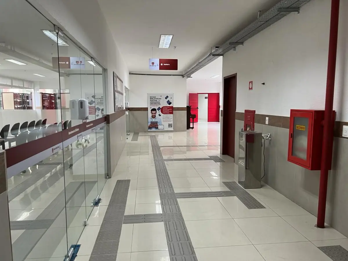 LOTE 001 - ÚNICA GRANDE ÁREA À VENDA EM TODO O BAIRRO DO FLAMENGO/RJ > 13.900m2 DE TERRENO E 23.475M2 CONSTRUÍDOS