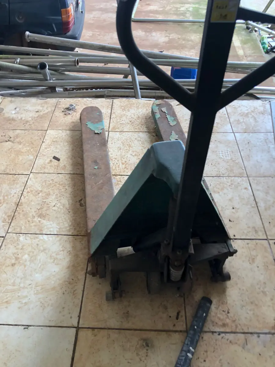 LOTE 000 - SILOS DE INOX – CALDEIRAS – TANQUES 100MIL L – BALANÇA RODOVIÁRIA – RESERVATÓRIO DE ÁGUA – UNO MILLE 95/96