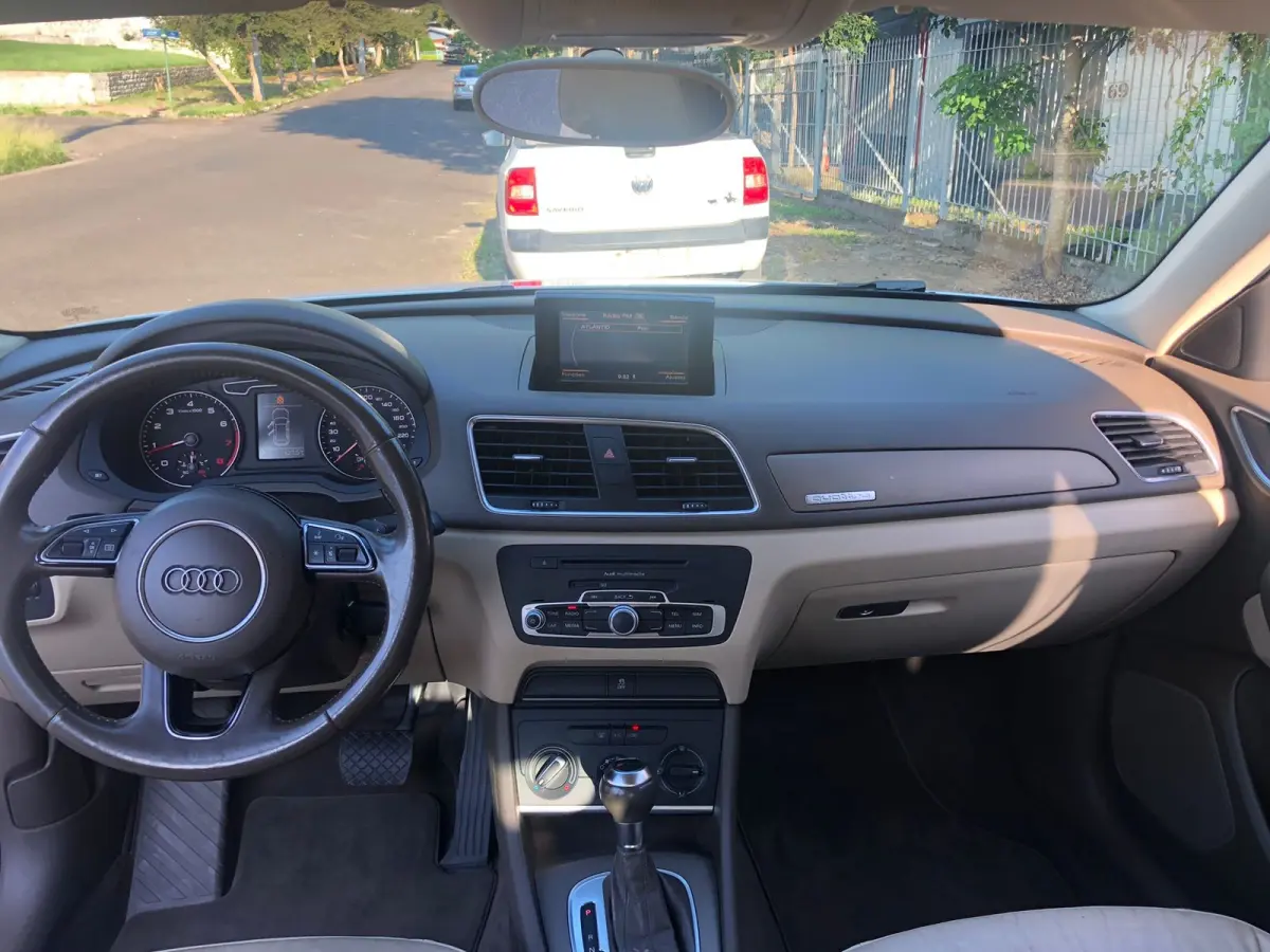LOTE 003 - I/AUDI Q3 2.0 TFSI, fabricação/modelo 2013/2014, cor: branca
