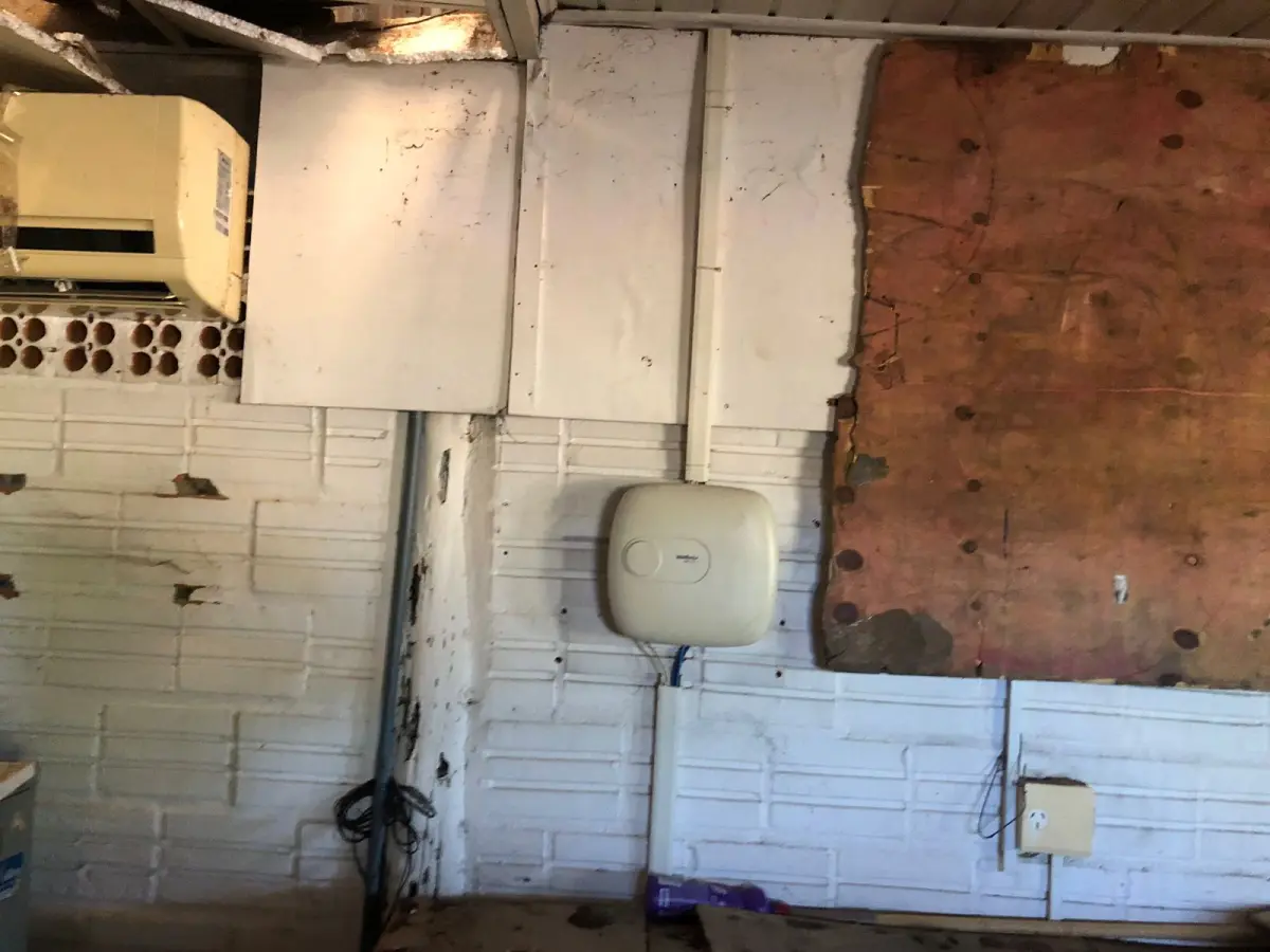 LOTE 024 - CENTRAL DE ALARME INTELBRAS