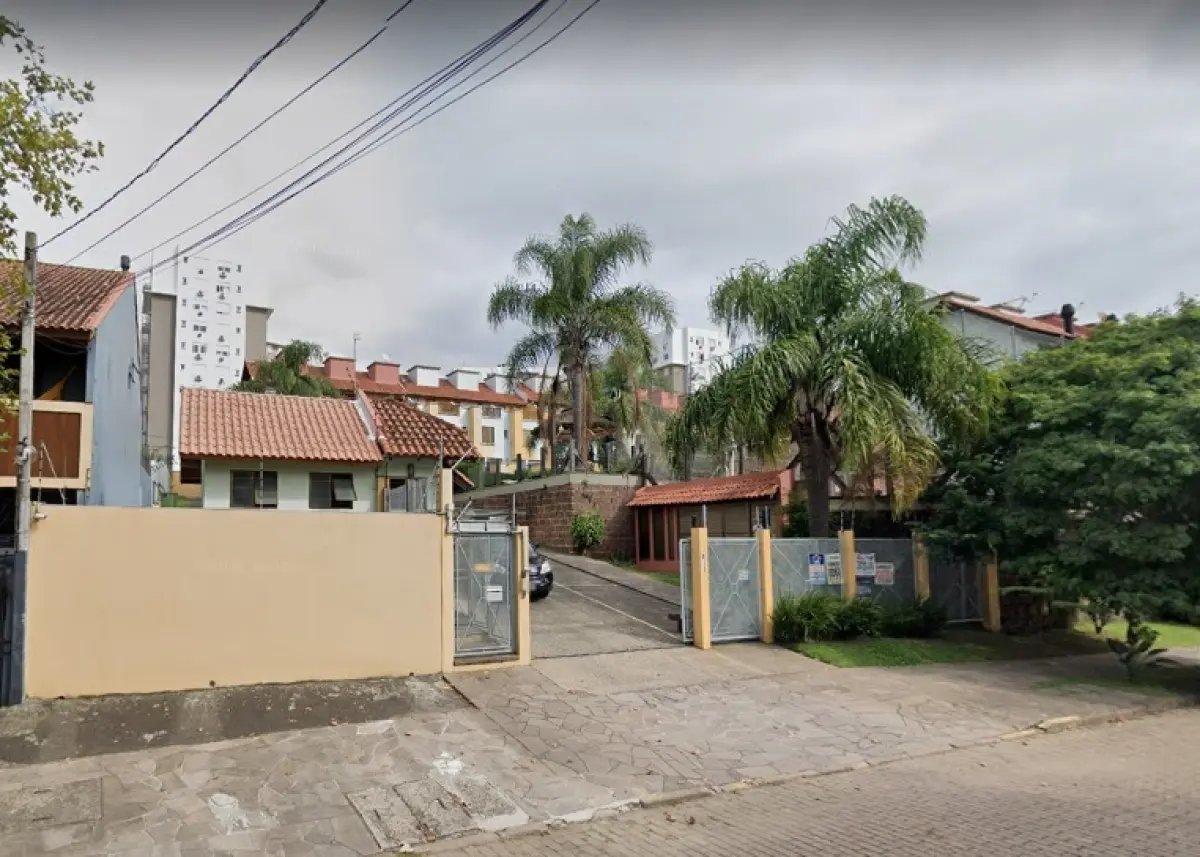 LOTE 000 - CASA EM CONDOMÍNIO NO JARDIM ITU, POA