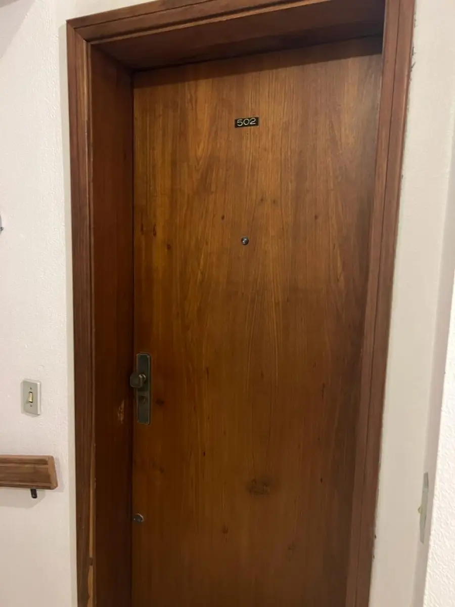 LOTE 000 - APTO. 530m2 COBERTURA E BOXES p/3 CARROS. Recebemos a proposta nas seguintes condições: R$ 790.000,00: Entrada de 25% Saldo em 30 vezes mensais com correção do igpm, Com a condição de haver despacho na homologação de imissão de posse do bem arrematado. Garantia do próprio imóvel no parcelamento conforme o CPC. OBS: ESSE LEILOEIRO VAI ABRIR O LEILÃO COM ESSE PROPOSTA NOTIFICANDO TODOS OS INTERSSADOS LOGADOS, PARA DEPOIS APRESENTAR EM JUIZO O RESULTADO DO LEILÃO