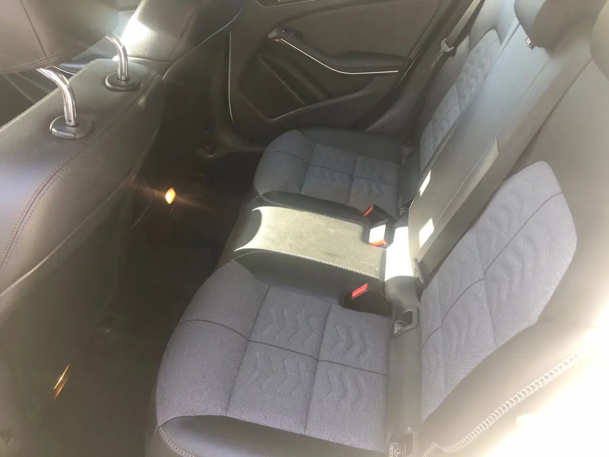 LOTE 002 - Veículo M.BENZ/GLA200 STYLE, fabricação/modelo 2017/2018, cor: branca