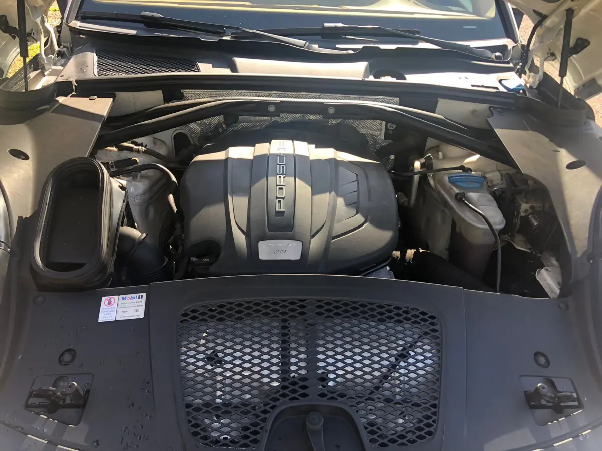 LOTE 001 - I/PORSCHE MACAN, fabricação/modelo 2015/2016, cor: branca