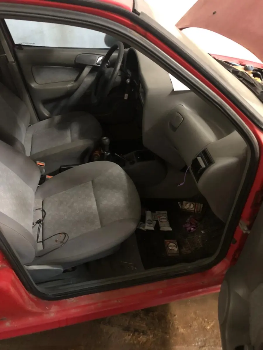 LOTE 000 - VW-Volkswagen Saveiro, placas IID 4766