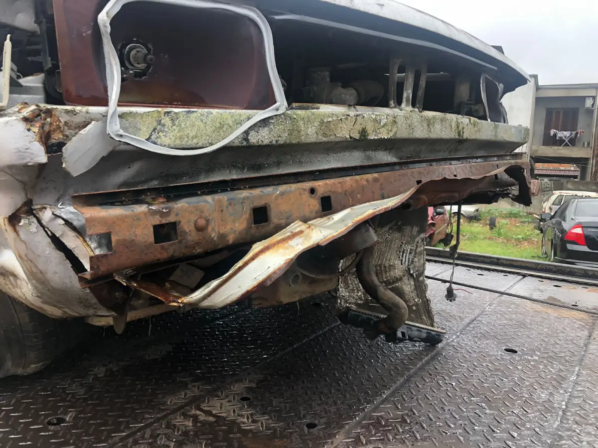 LOTE 004 - VW/Voyage GL, cor prata, fabricação/modelo 1991/1991