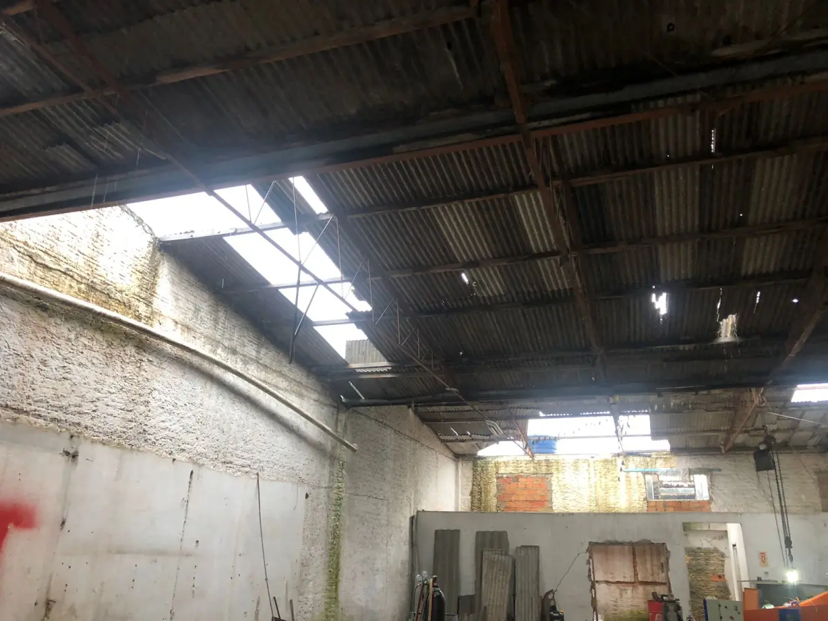 LOTE 000 - PAVILHÃO EM CACHOEIRINHA  Rua São Salvador nº 486 com a área superficial de 360,00m²