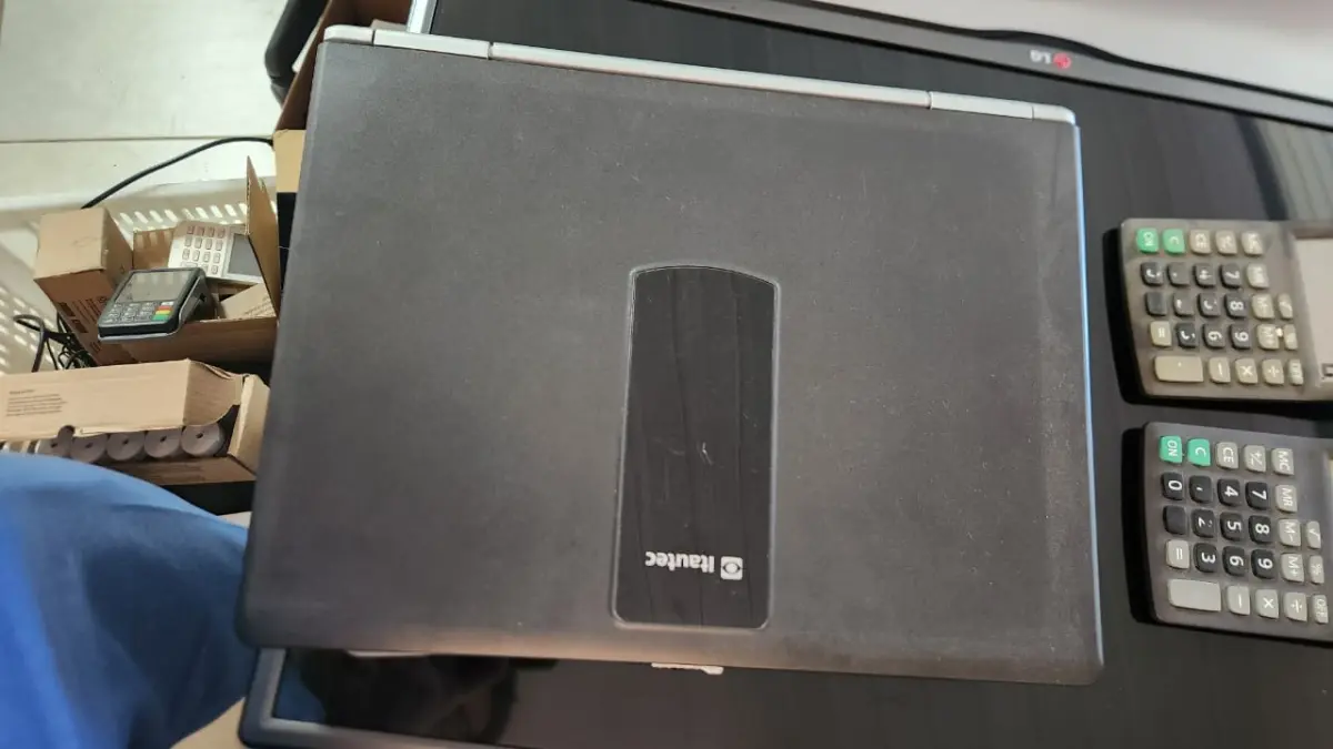 LOTE 150 - 4  "NOTEBOOK (2 ACER, 1 LEADERSHIP,1 ITAUTEC)"