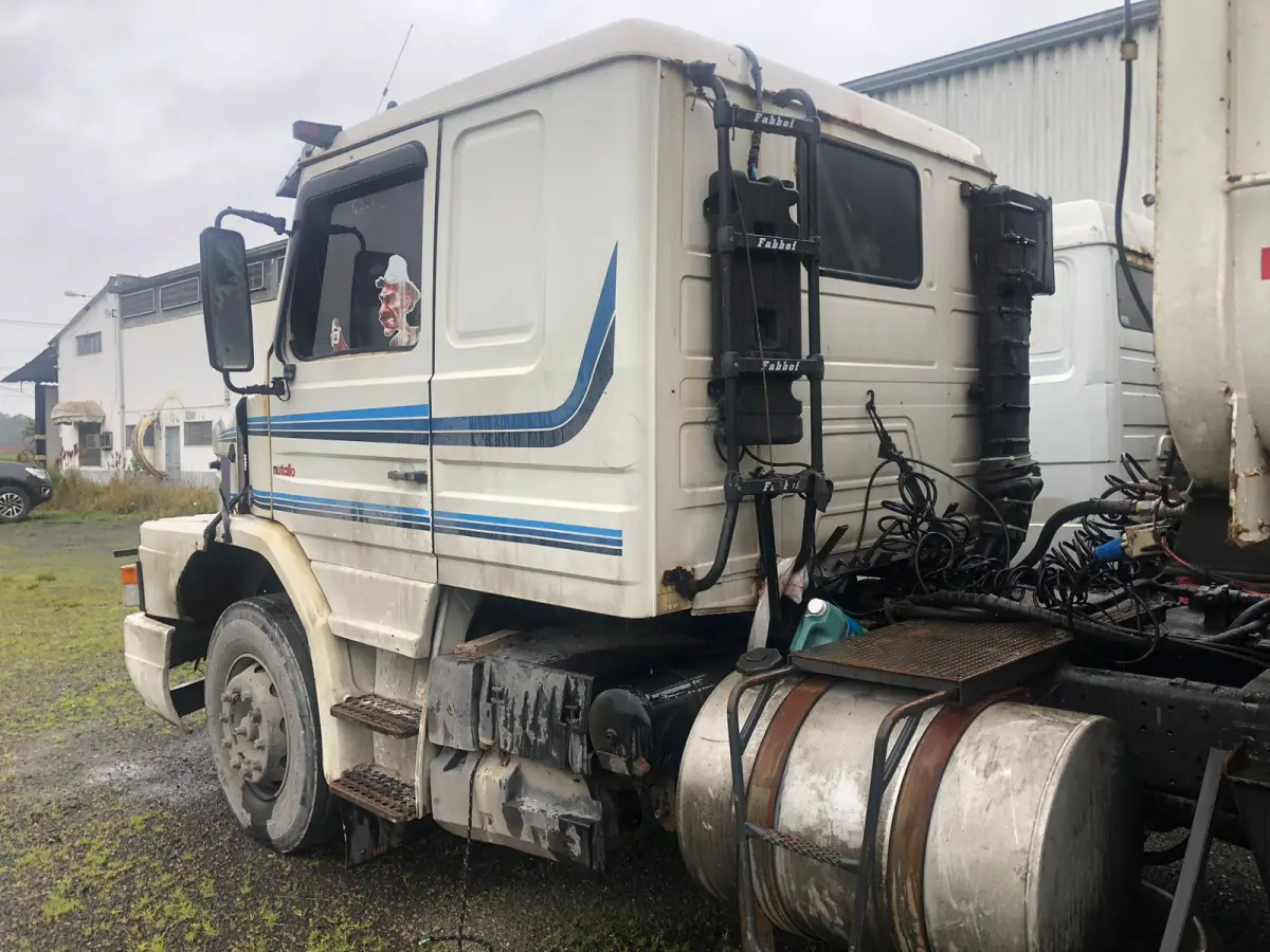 LOTE 003 - SCANIA/T-113 H 360 4x2. 3-Eixos, fabricação/modelo 1996/1997