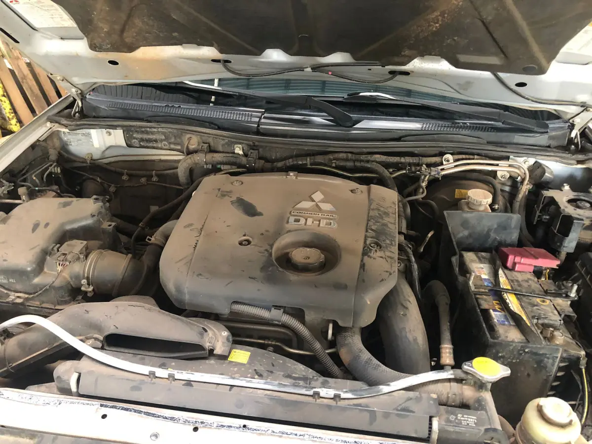 LOTE 000 - MMC L200 TRITON HPE D