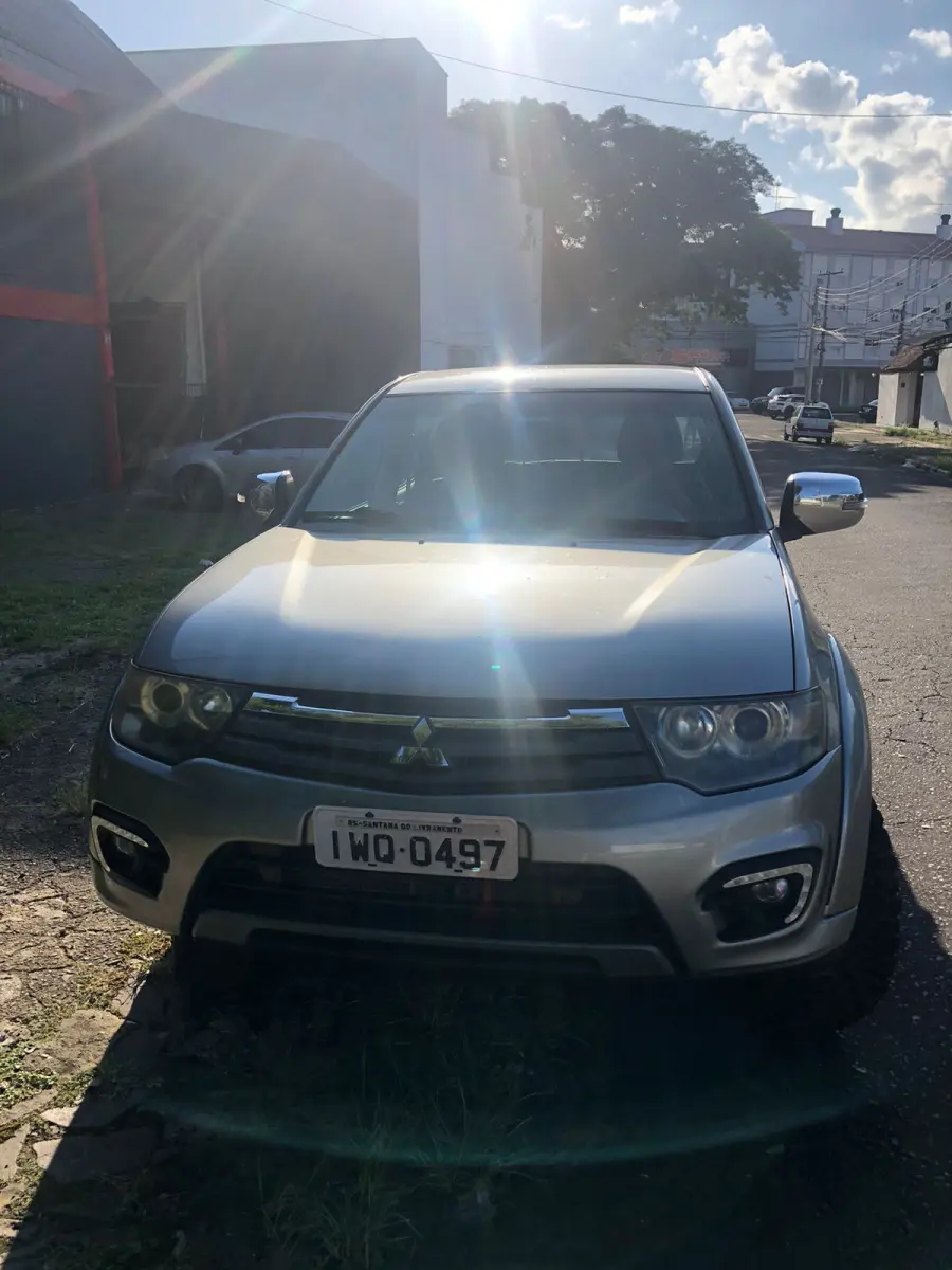 LOTE 000 - MMC L200 TRITON HPE D