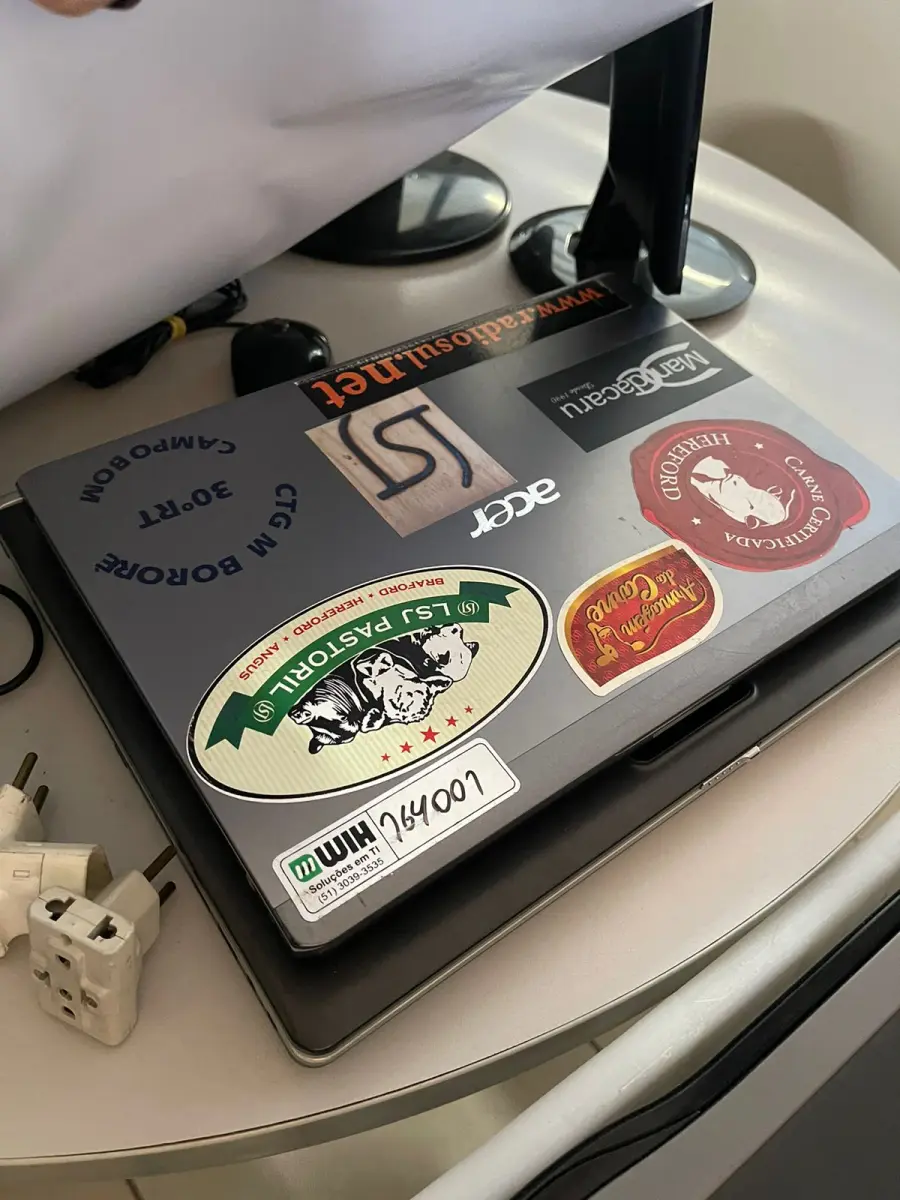 LOTE 150 - 4  "NOTEBOOK (2 ACER, 1 LEADERSHIP,1 ITAUTEC)"