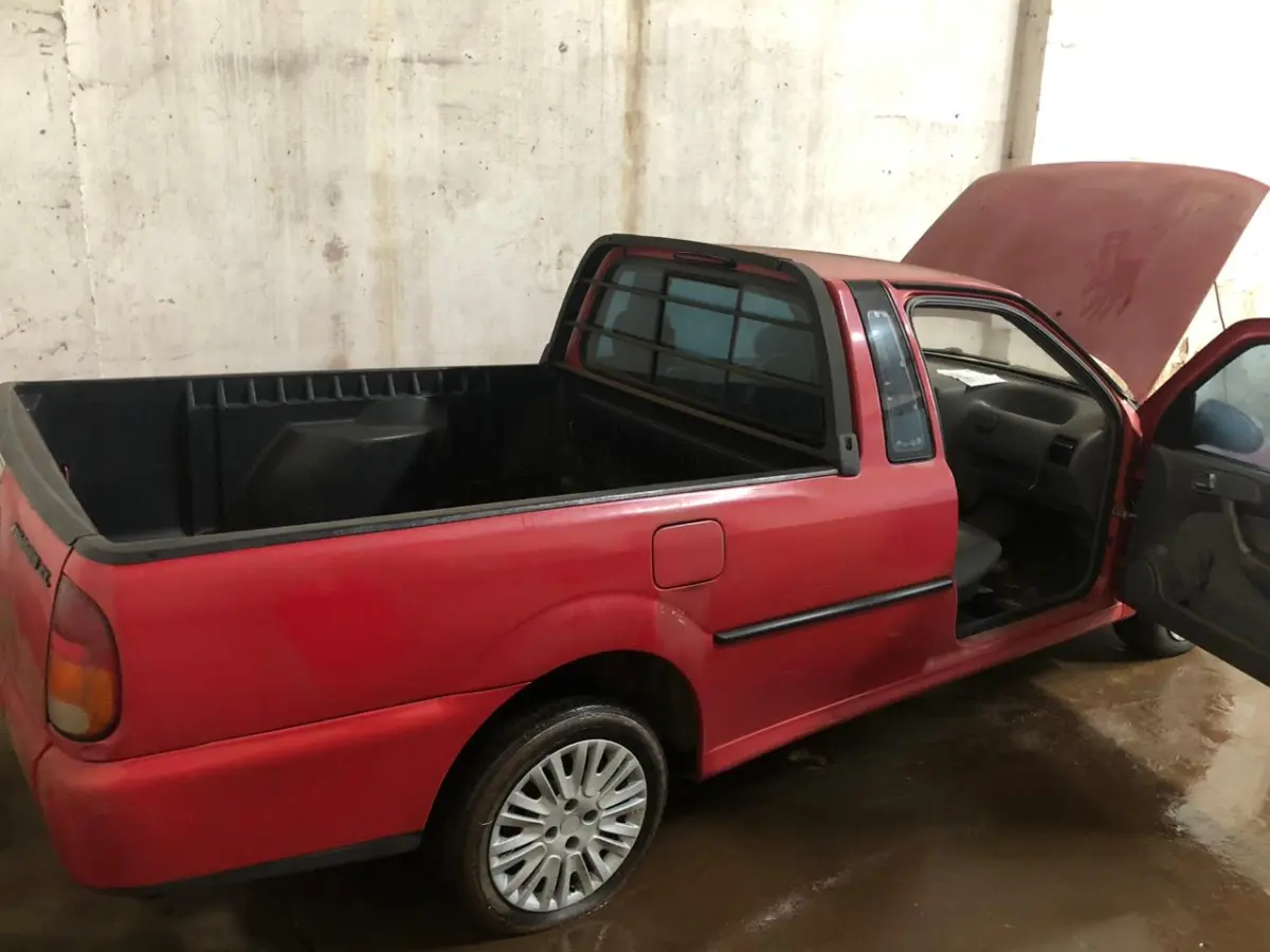 LOTE 000 - VW-Volkswagen Saveiro, placas IID 4766