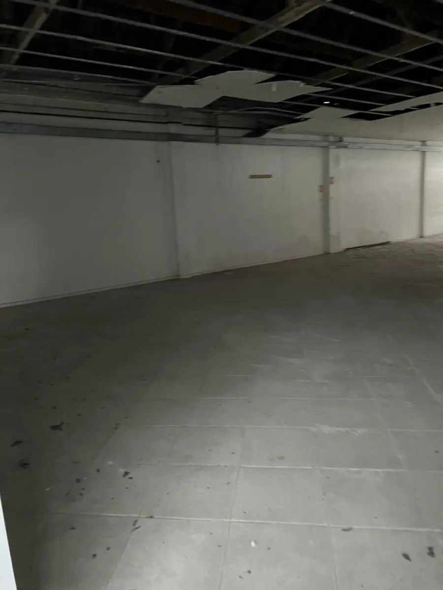 LOTE 000 - IMÓVEL 2.430m2 PARA LOJA OU MAGAZINE NA AV. ASSIS BRASIL   COM DUAS FRENTES