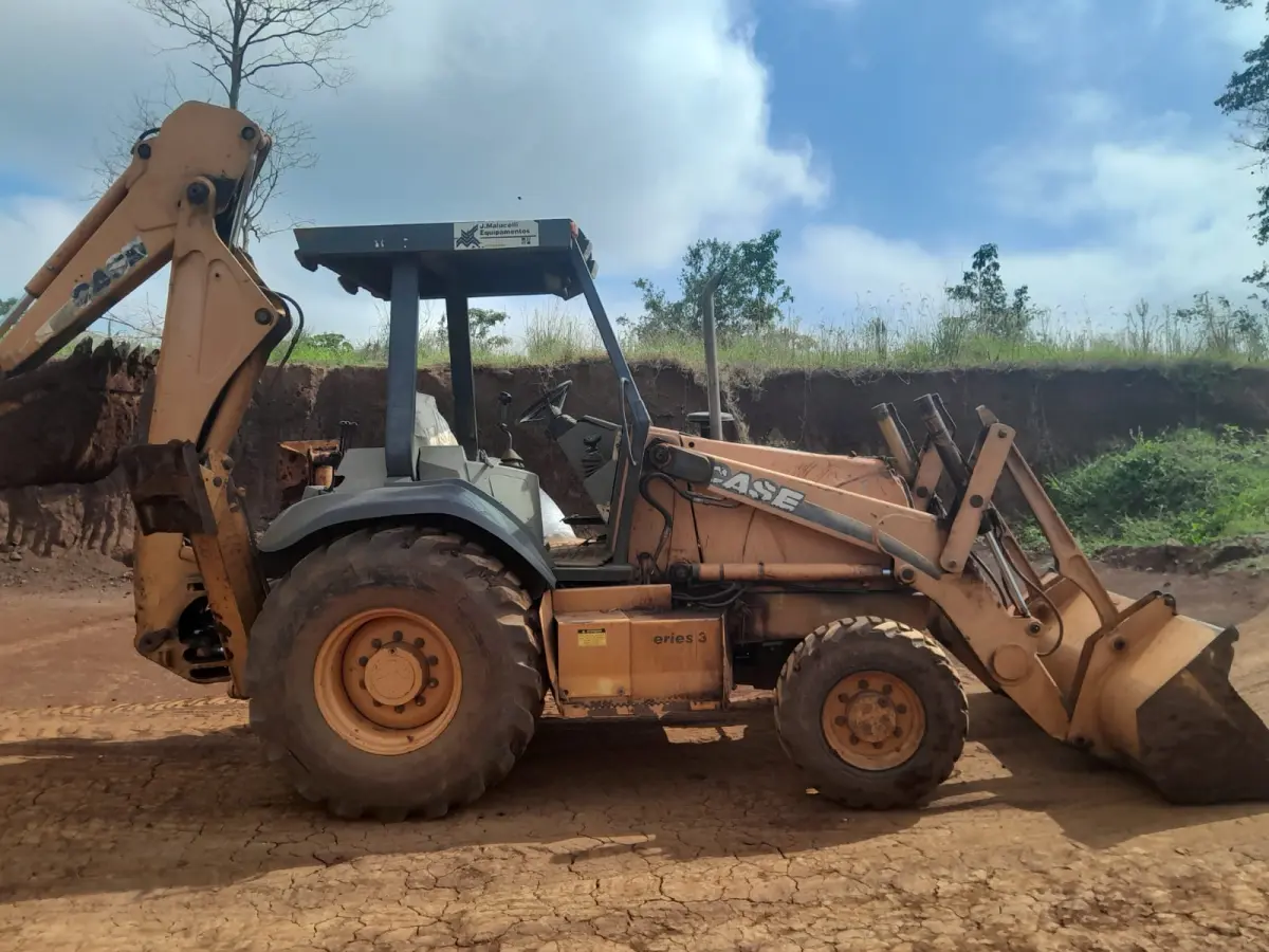 LOTE 001 - UPI DE FABRICA DE TIJOLOS - CERAMICA COMPLETA - CAMINHOES - EMPILHADEIRA -ESCAVADEIRA - SEDE COMPLETA PRODUZINDO - 2 JAZIDAS ATIVAS E COM LICENÇAS - MAIS UM OUTRO IMÓVEL PARA SEDE FUTURA