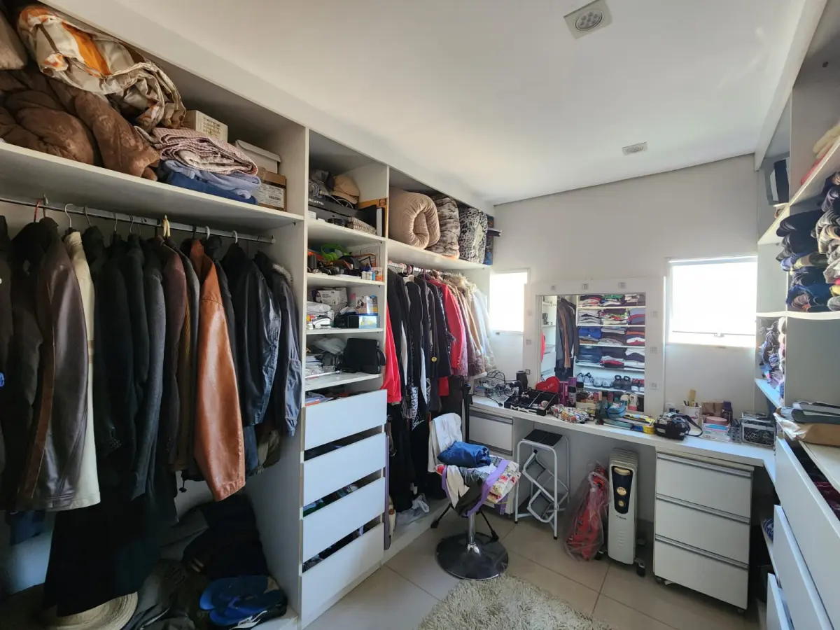 LOTE 001 - GRANDE CASA COM PISCINA NA ILHA DA PINTADA COM MAIS 4 APTS EM OBRA NO IMOVEL