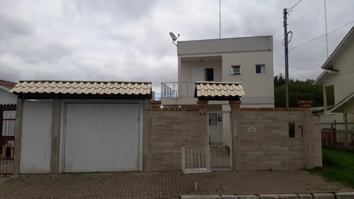 LOTE 001 - GRANDE CASA COM PISCINA NA ILHA DA PINTADA COM MAIS 4 APTS EM OBRA NO IMOVEL