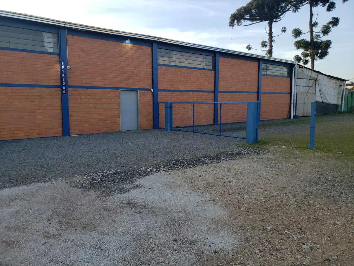 LOTE 000 - O imóvel constituído pela área de 4.816,82metros2, localizado na ¨cidade Industrial de Curitiba