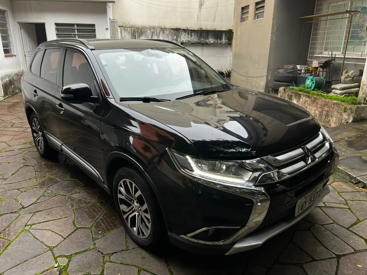 LOTE 001 - I/MMC OUTLANDER 2.0, fabricação/modelo:2015/2016, cor preta