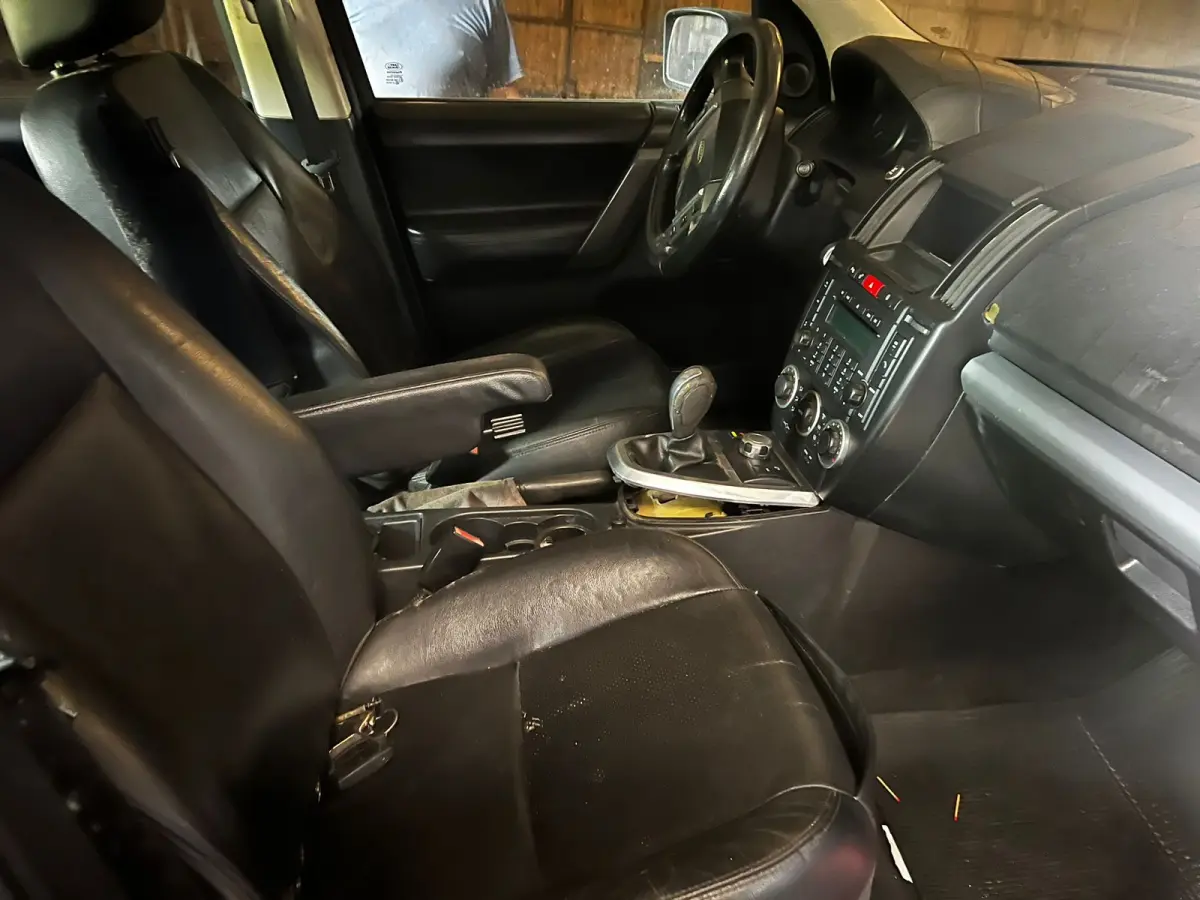 LOTE 002 - I/LR FREELANDER 2 SE I6