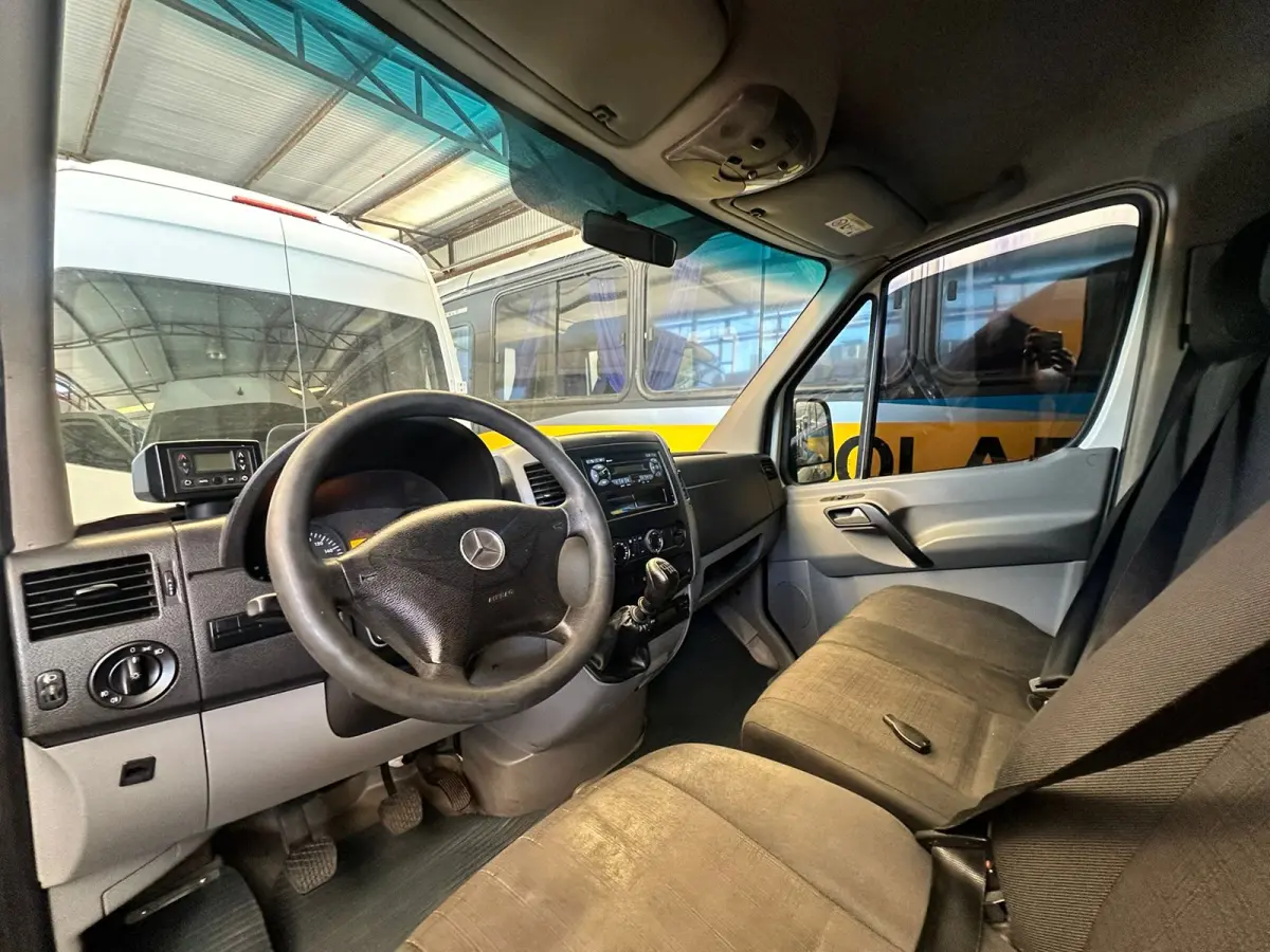 LOTE 003 - SPRINTER 415 VAN LUXO DIESEL, ANO 2019