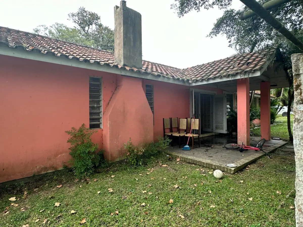 LOTE 000 - SÍTIO COM PISCINA, QUADRAS E SEDE NA ZONA SUL DE POA