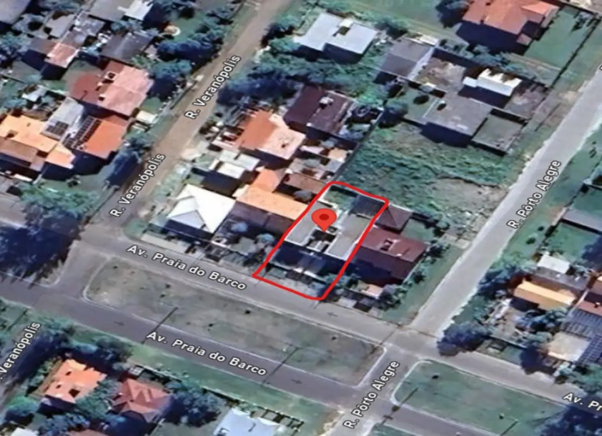 LOTE 004 - Casa em alvenaria