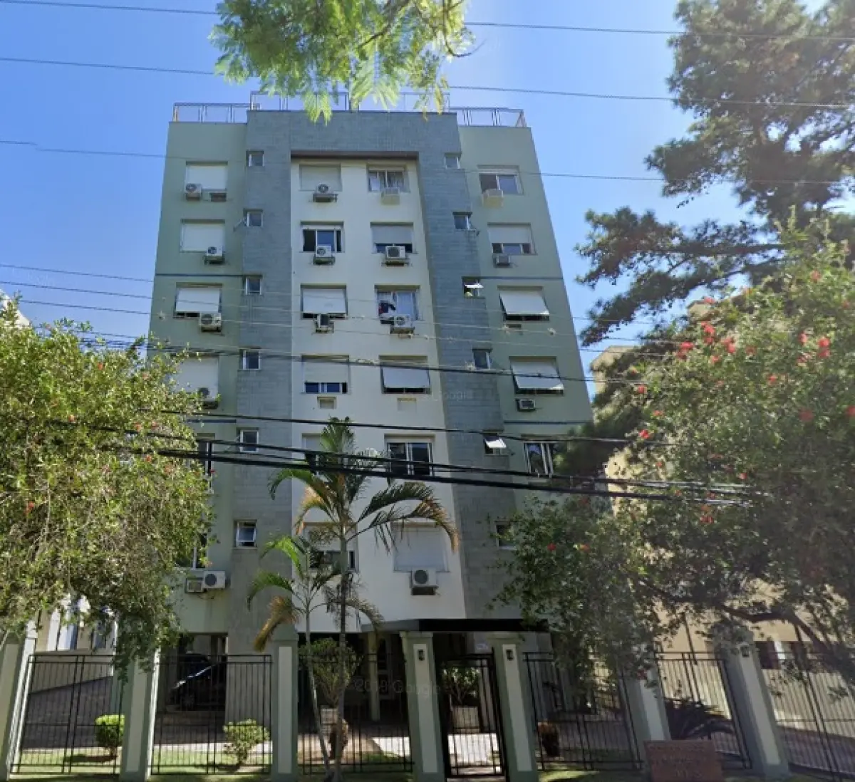 LOTE 000 - O apartamento nº 503, bloco A, localizado no Conjunto Residencial Piazza Venezia e  O box nº 20 do Conjunto Residencial Piazza Venezia Sul