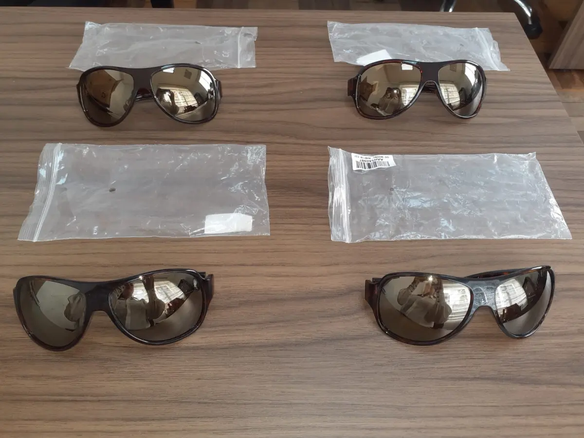 LOTE 000 - 15 armações de óculos infantis de marcas variadas e 21 óculos de sol