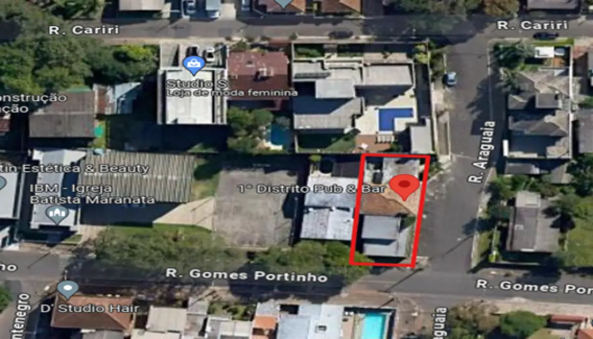 LOTE 011 - Prédio de alvenaria, em terreno de 10m(Av 3) por 30,50 de esquina