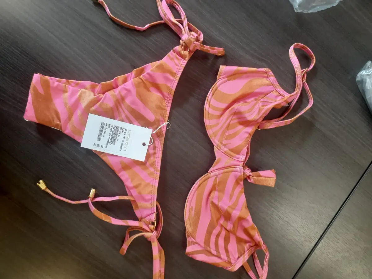 LOTE 000 - LEILÃO DE  BIQUÍNIS