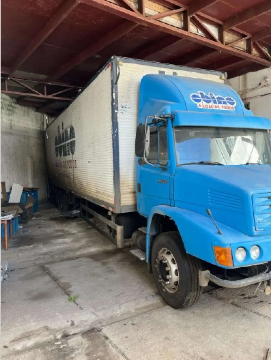 LOTE 002 - Mercedes-Benz, modelo L1620 (ATENÇÃO: FOTOS ILUSTRATIVAS, OS CAMINHÕES NÃO ESTÃO EM NOSSO DEPÓSITO)