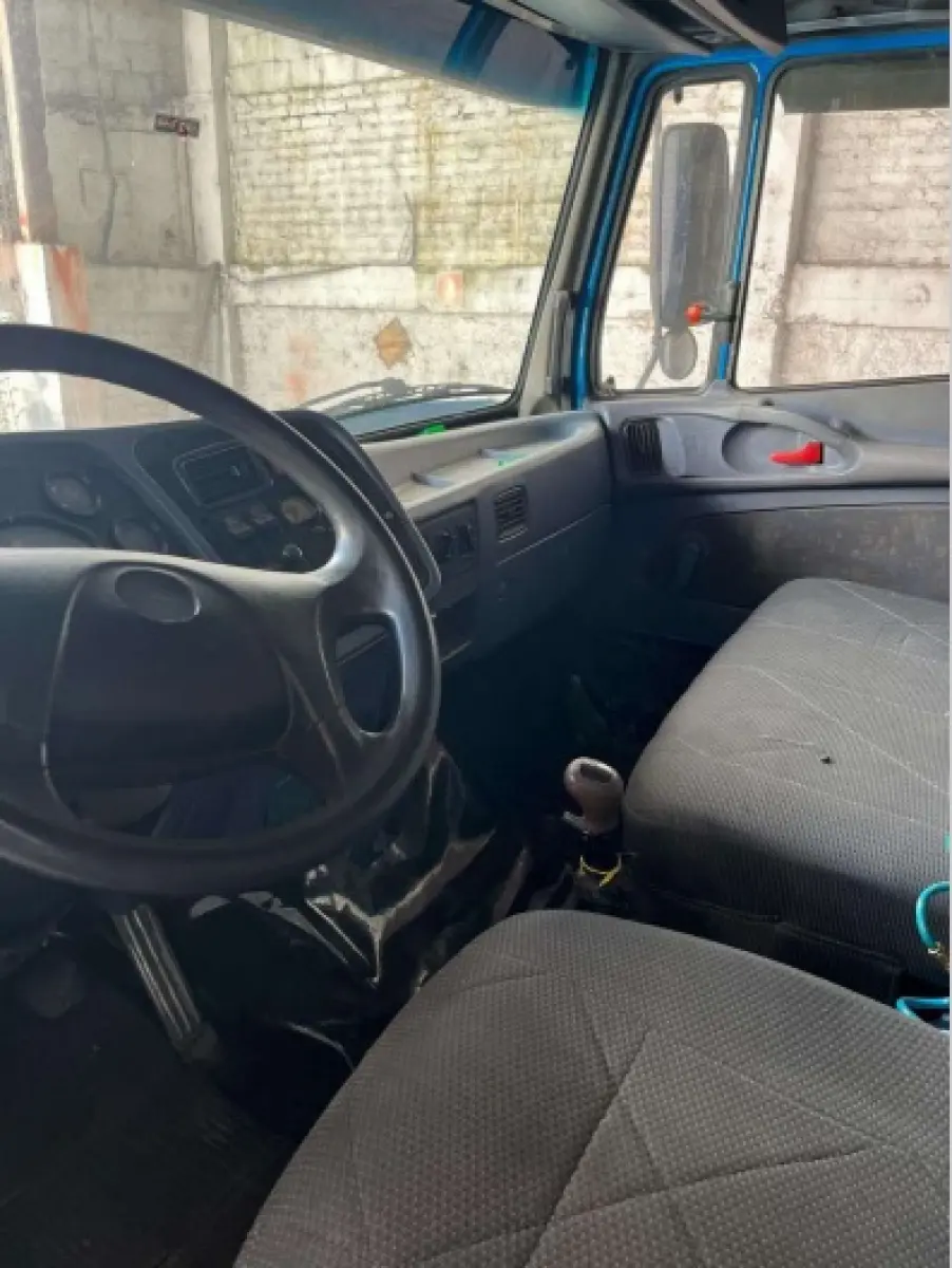 LOTE 002 - Mercedes-Benz, modelo L1620 (ATENÇÃO: FOTOS ILUSTRATIVAS, OS CAMINHÕES NÃO ESTÃO EM NOSSO DEPÓSITO)