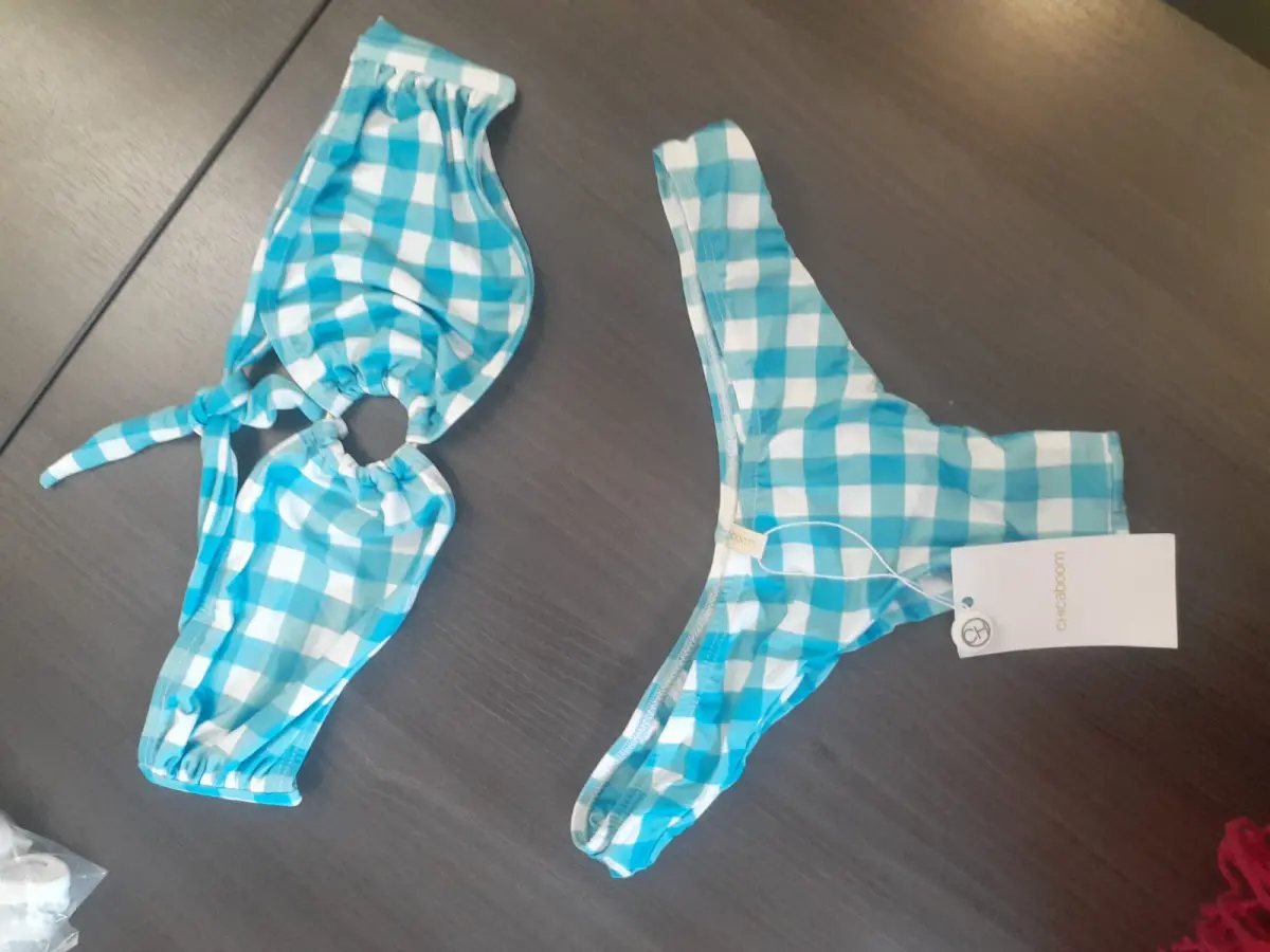 LOTE 000 - LEILÃO DE  BIQUÍNIS