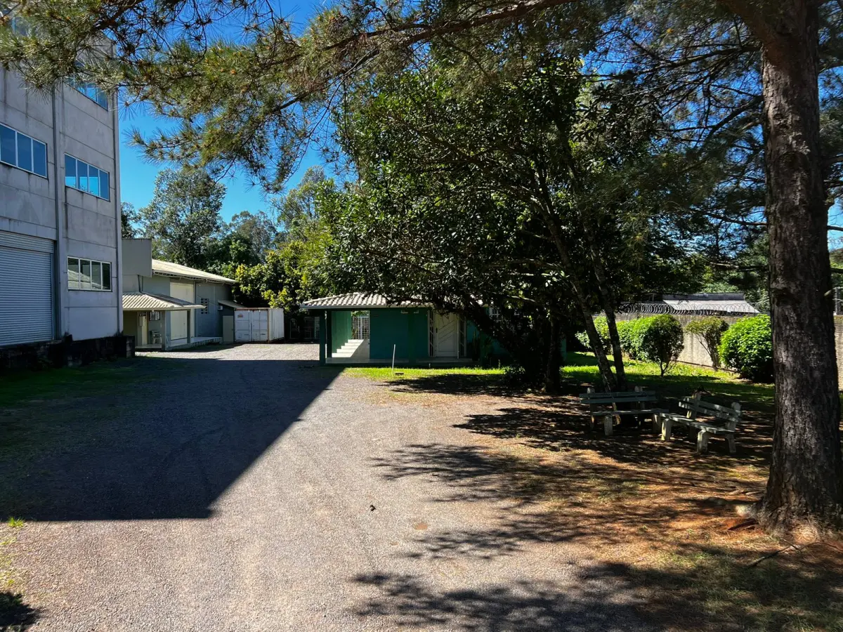 LOTE 000 - O imóvel situado na Rua Walter Strassburger, nº 115, na Zona Urbana de Campo Bom