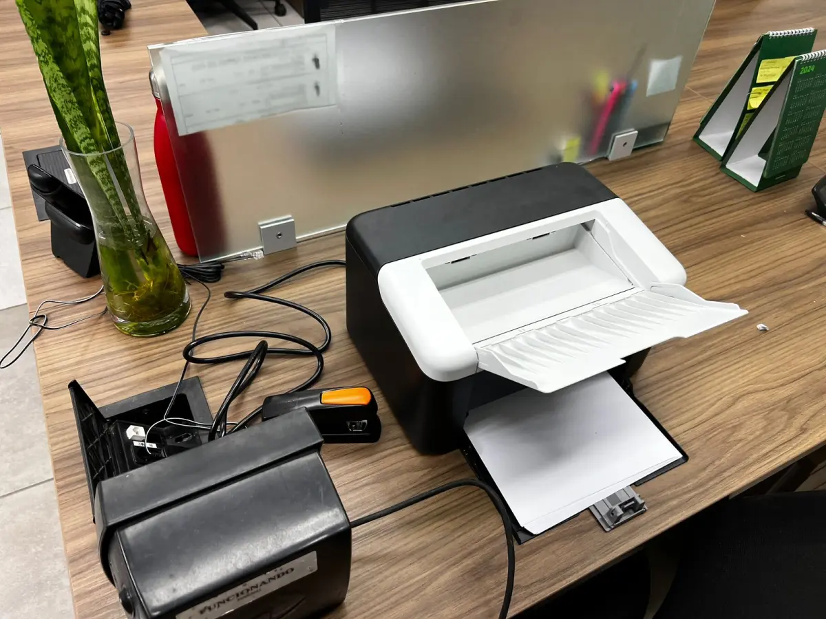 LOTE 023 - Impressora 