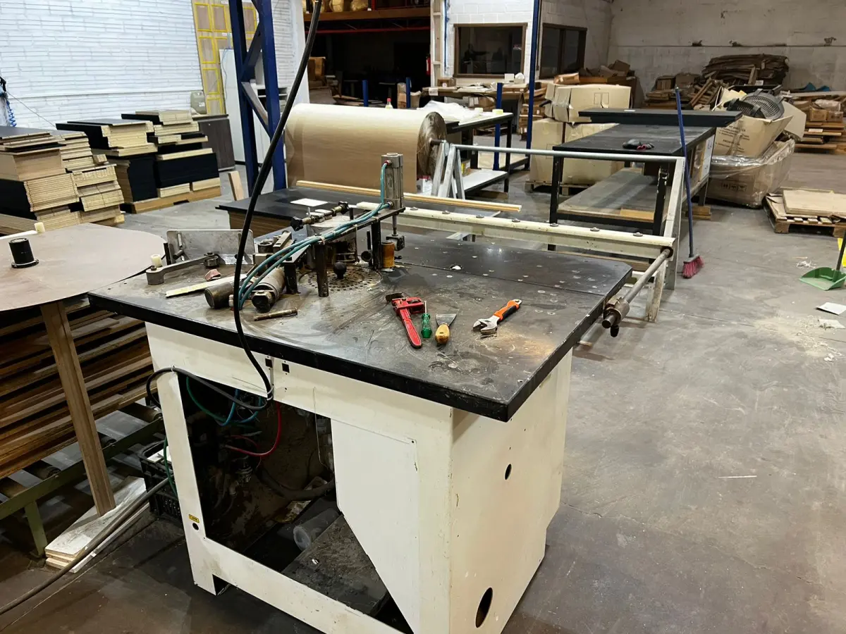 LOTE 045 - Chapeadora de cantos 06