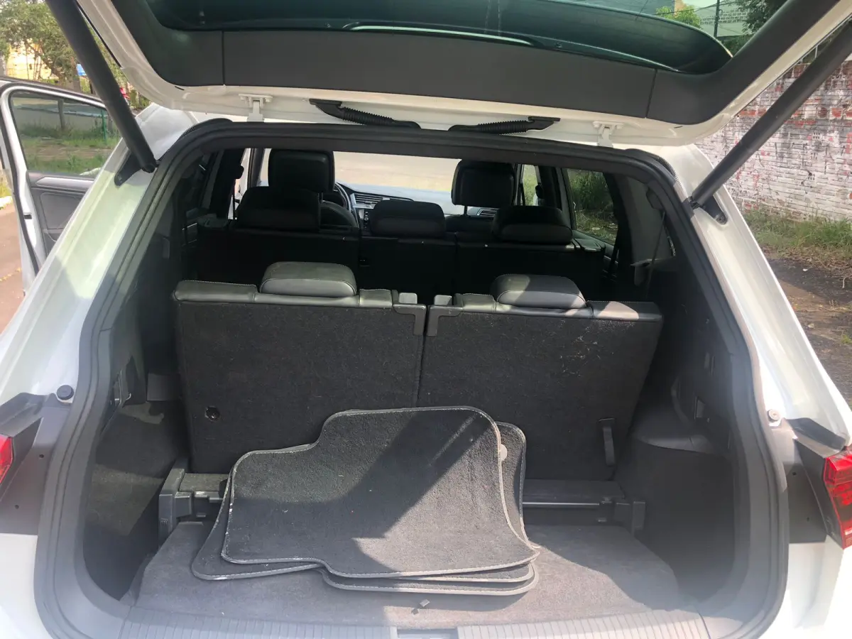 LOTE 000 - Volkswagen/Tiguan Allspac R-Line 350 TSI 2.0 4x4, fabricação/modelo 2018/2019, cor: branca