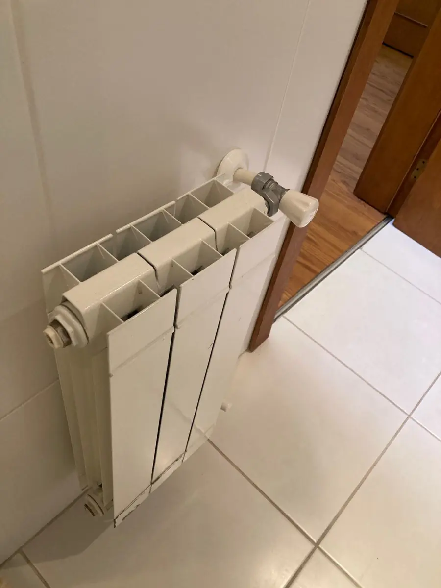 LOTE 000 - Apartamentos 405 e 406 + Box 15, 31, 32 e 14. Finamente decorado