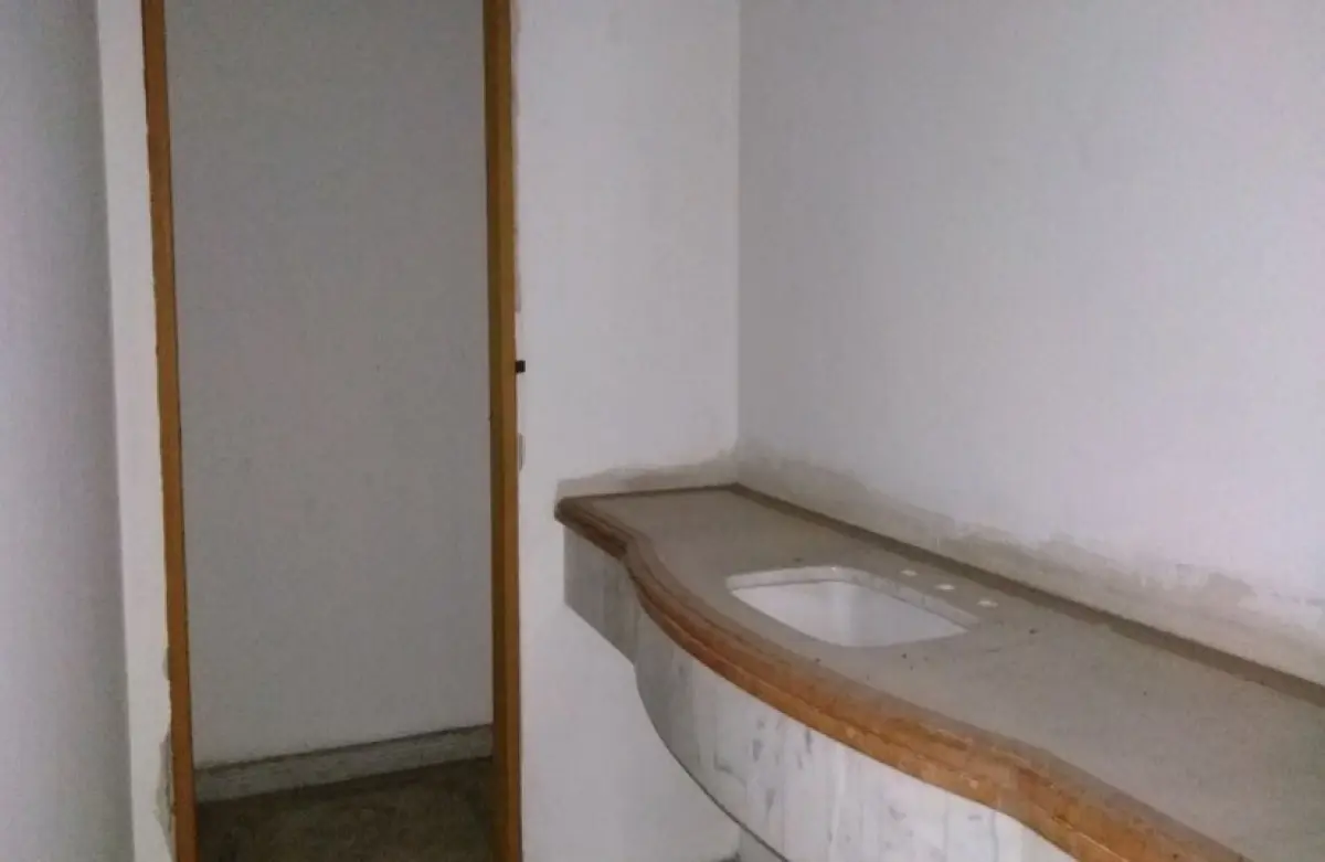 LOTE 000 - O APARTAMENTO N° 101, localizado no 10° andar do Edificio Vol D'Oiseau, situado à Avenida Giovanni Gronchi, nº 4.864, na Vila Andrade e Parque Bairro Morumbi, 29° Suddistrito  - Santo Amaro, com area privativa de 864,52m² e 5 vagas de garagem