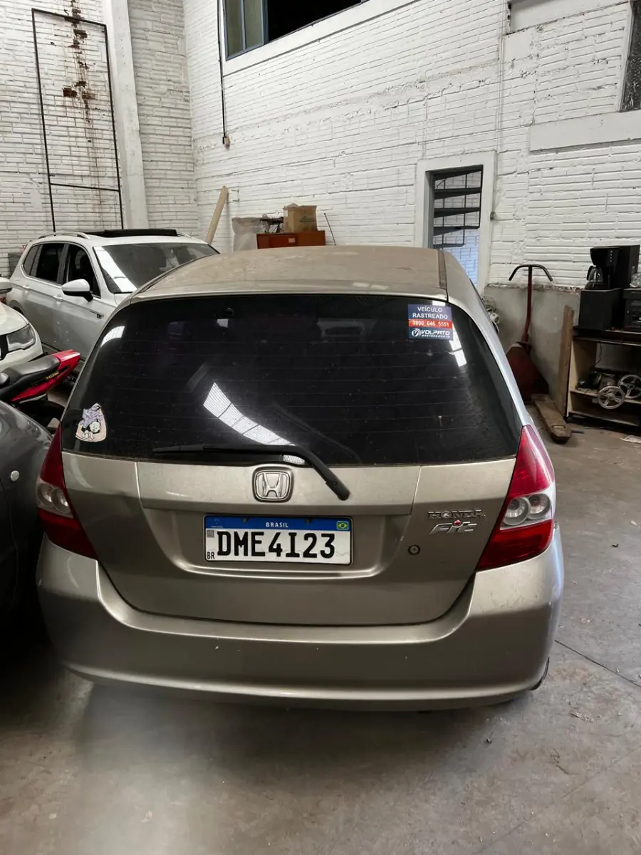 LOTE 000 - Honda/Fit LX, cor dourada, fabricação/modelo 2004/2004