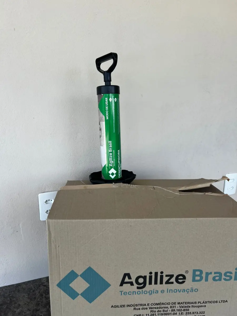 LOTE 000 - SOPRADORA BEKUM, MÃO FRANCESA C/ TALHA ELÉTRICA, UNIDADE DE RESFRIAMENTO, MOTOR P/ REFRIGERAÇÃO, GIRAFA HIDRÁULICA E MÓVEIS DIVERSOS